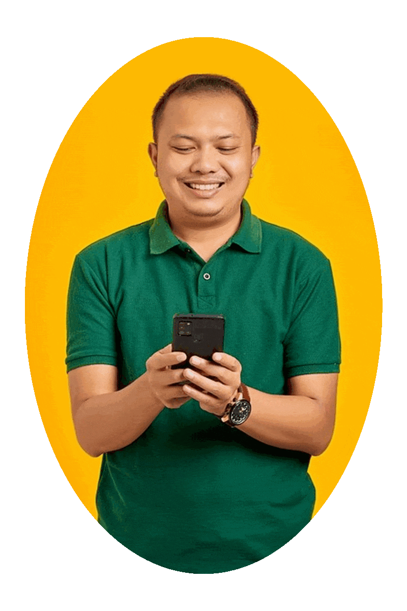 Picture of a happy smiling man looking at a cell phone.