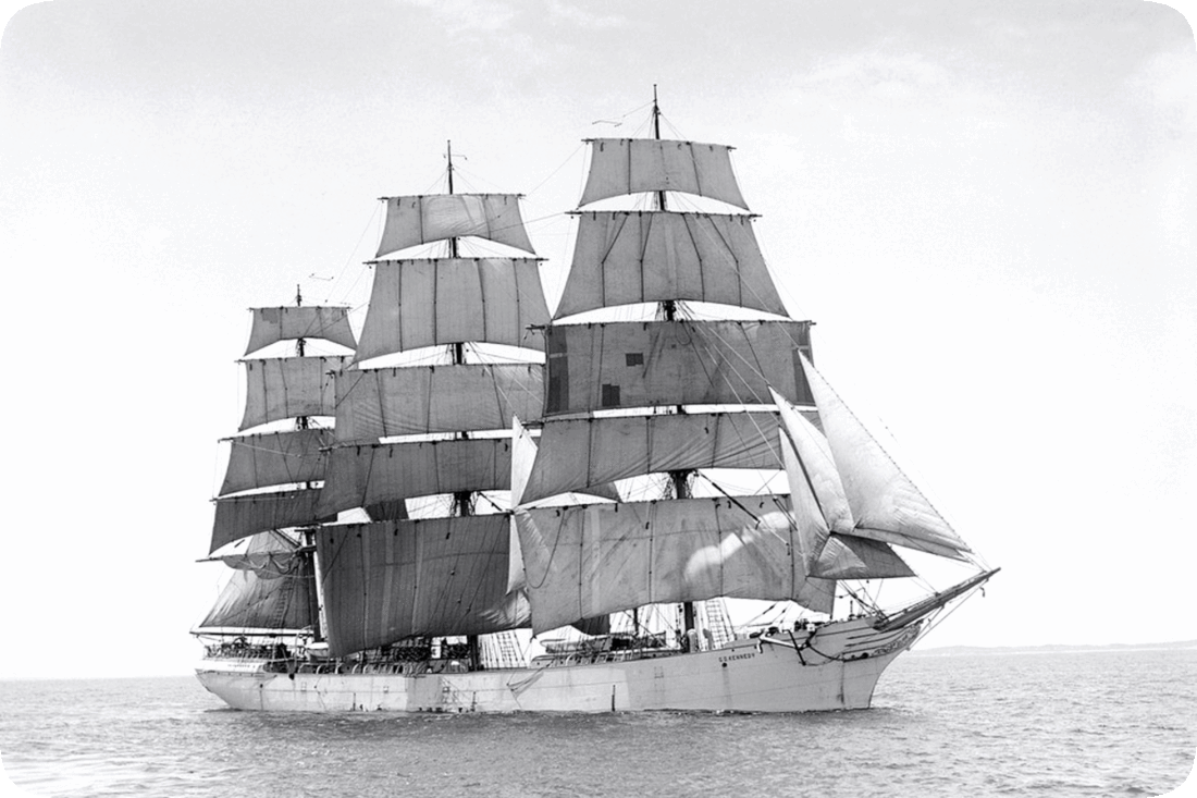 Picture of a three-masted sailing ship.